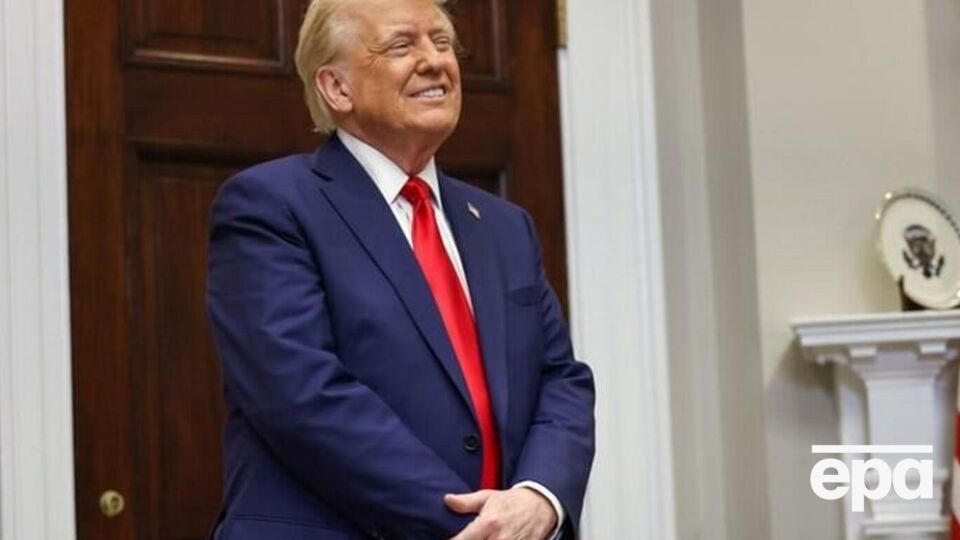 У підсумку запропонований Трампом план фактично означав би передання Росії 20% території України, ідеться у статті