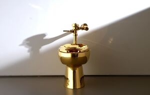 В Ripley's заявили, что золотой унитаз стал одной из самых безумных покупок в истории компании