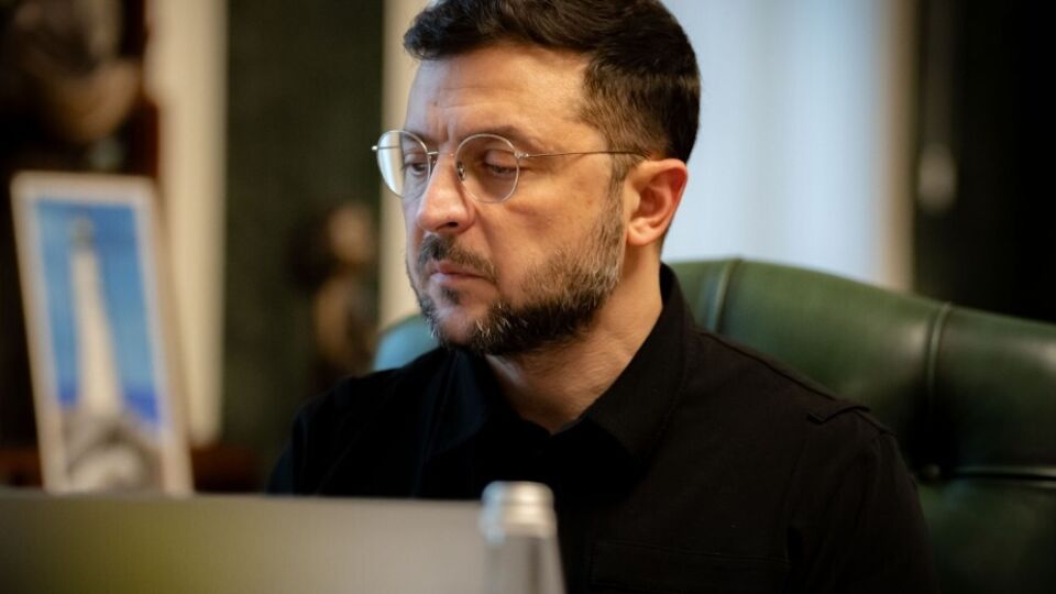 Если Зеленский отклонит "мирный план" США, то война, вероятно, будет продолжаться в 2026 году и в дальнейшем, отметил замредактора WP