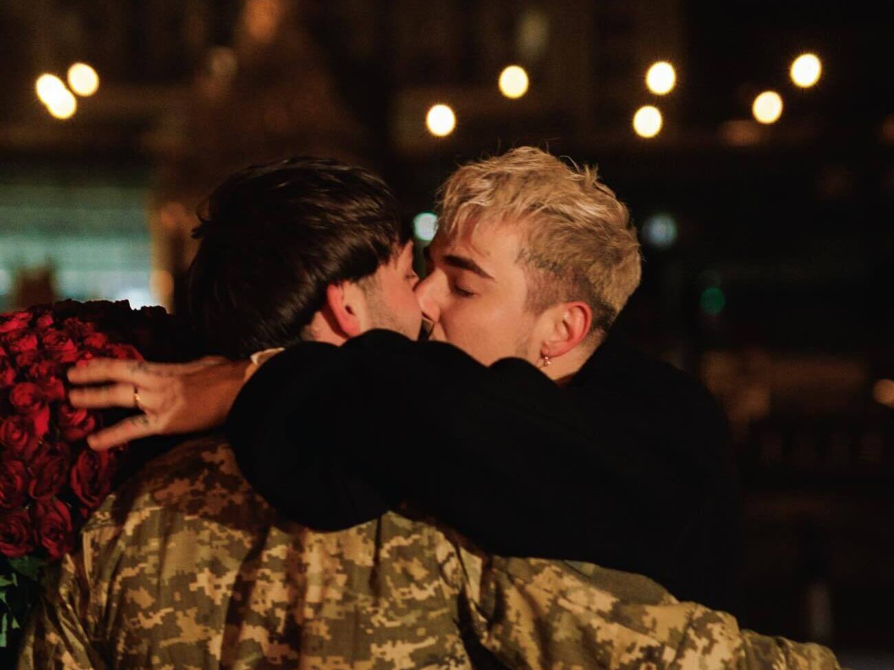 Ранее Melovin находился в отношениях с другим мужчиной