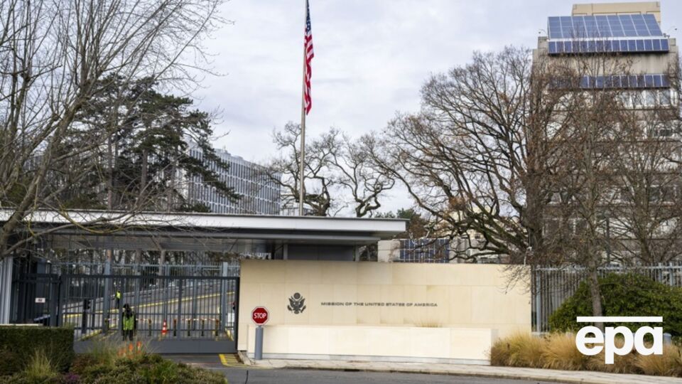 У Швейцарії зустрічаються команди, які працюватимуть над кроками для закінчення війни, зазначив президент України