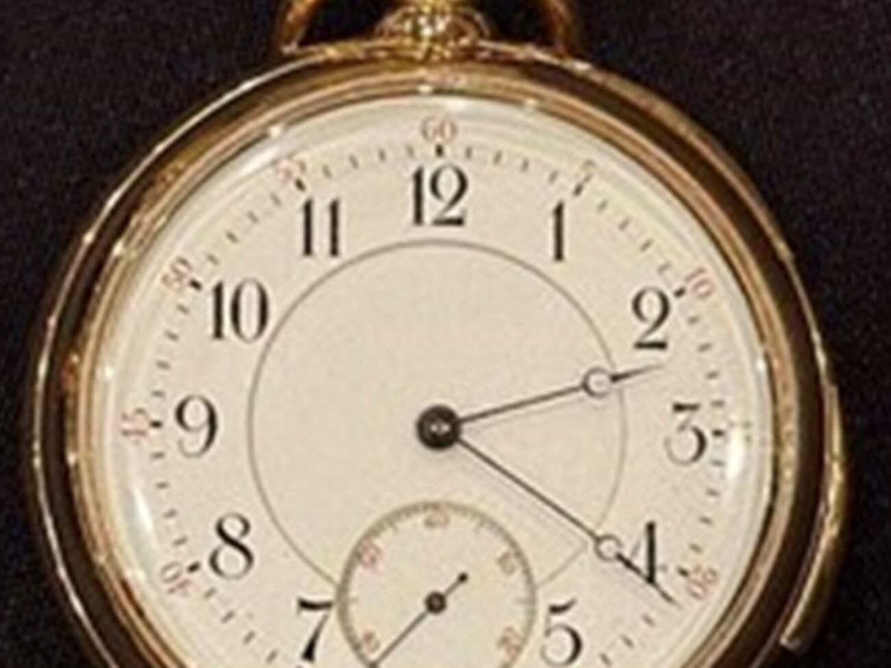 Часы Jules Jurgensen изготовлены из 18-каратного золота