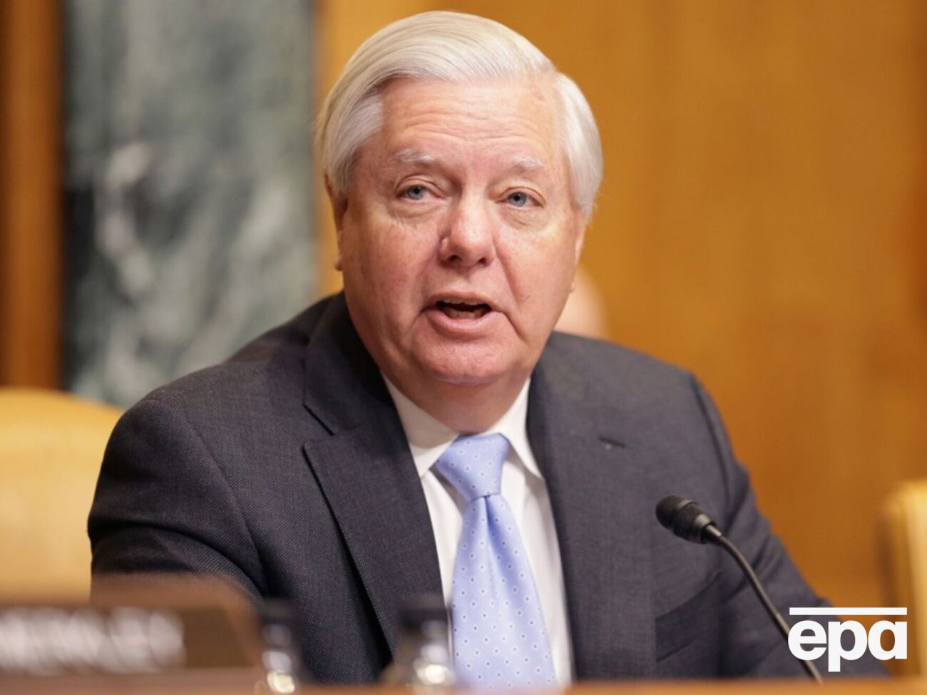 Грэм подчеркнул, что Конгресс должен рассматривать любые планы с гарантиями безопасности, как и ядерные соглашения с Ираном