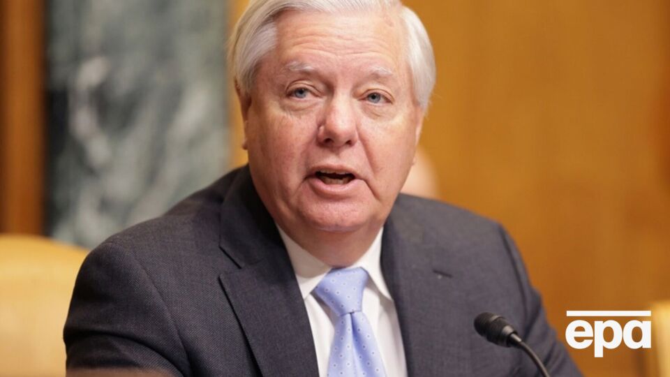 Грэм подчеркнул, что Конгресс должен рассматривать любые планы с гарантиями безопасности, как и ядерные соглашения с Ираном