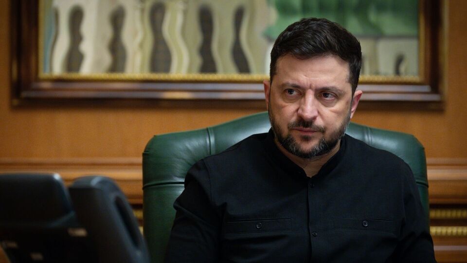 Переговоры сопровождаются политическим давлением, указал президент