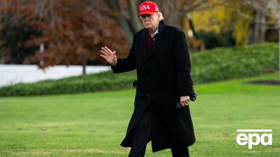 В Белом доме царил хаос в тот день, когда Трамп узнал о 28-пунктном "мирном плане", пишет СМИ