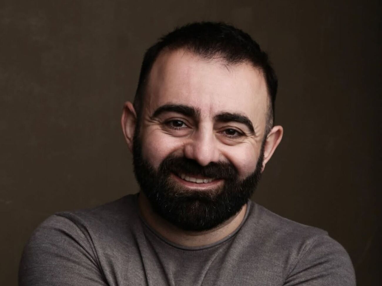 По словам Арзуманяна, в больнице он восстанавливается после травмы