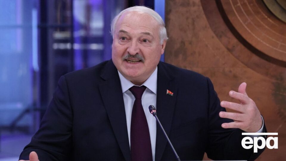 Лукашенко заявил, что не считает Россию зарубежной страной