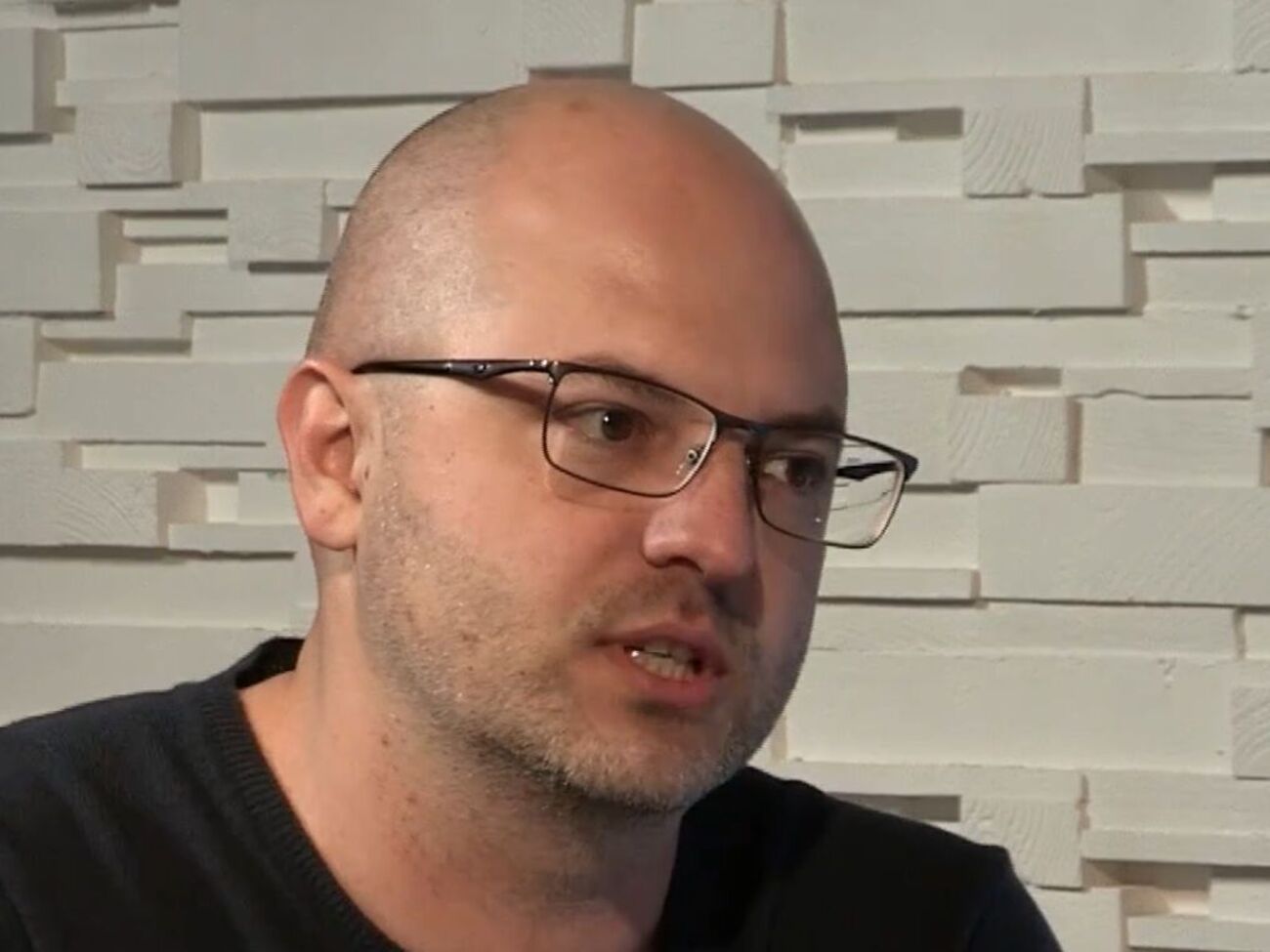 В случае с Трампом все просто, как двери, в 99,9% случаев