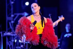 Джамала: Якщо артист приносить якісну, сильну пісню – що із цим робити? Обирати