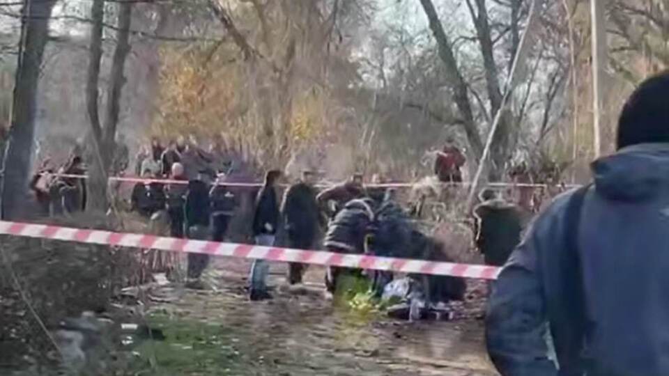 Унаслідок обстрілу РФ у Дніпрі постраждали молода жінка й дитина