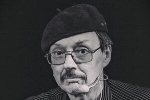 Для "Шоу довгоносиків" Тупчій створив сотні латексних носів