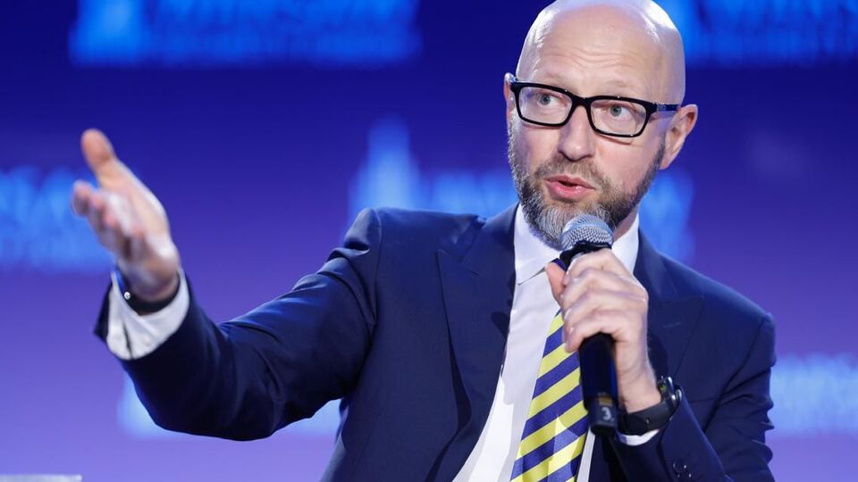 Яценюк: Подход Дональда Трампа стал более гибким