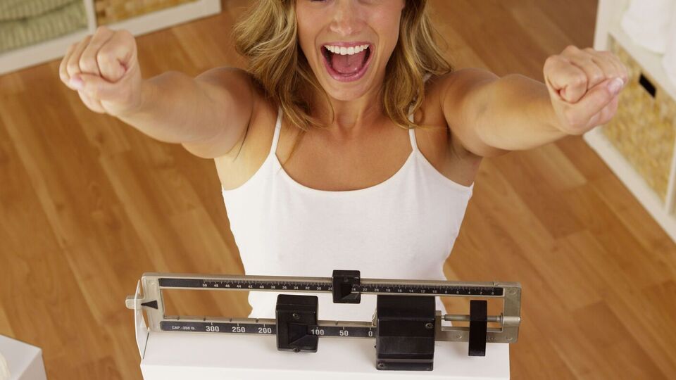 Во время похудения важно пить достаточно воды