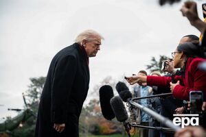 На запитання про те, чи хвилюється він, що "мирний план" занадто проросійський, очільник Білого дому відповів, що ні