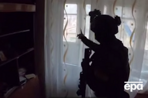 Враг пытался накапливаться в многоэтажке, но попал в засаду ССО