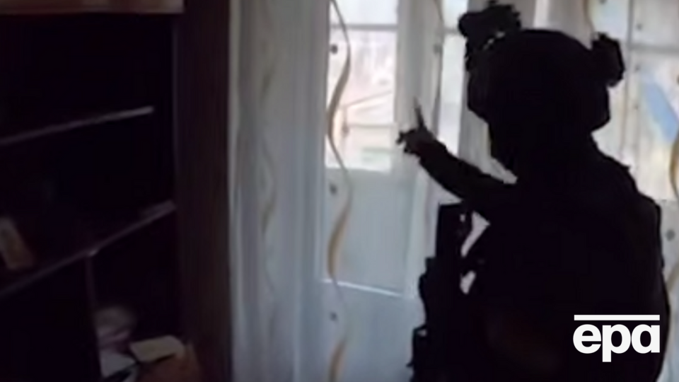 Враг пытался накапливаться в многоэтажке, но попал в засаду ССО