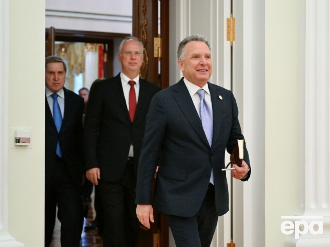 В слитых СМИ разговорах Виткофф советовал Ушакову, как нужно говорить с Трампом, чтобы получить желаемое