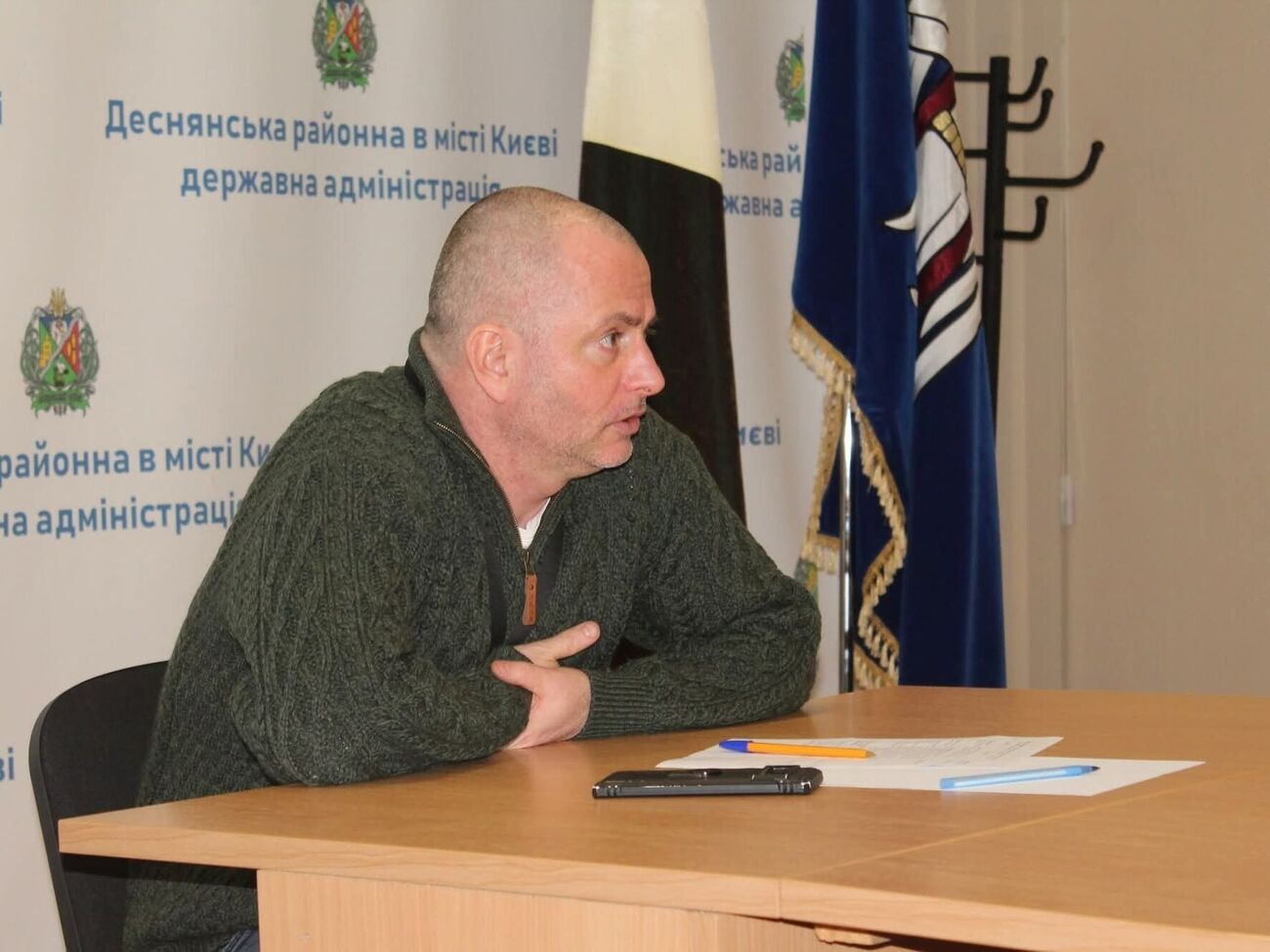 Киевсовет выражает недоверие Бахматову и требует от президента дать оценку его действиям, сказала Старостенко