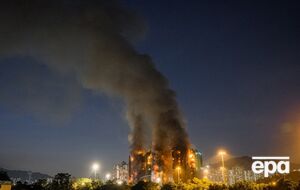 Пожар охватил несколько кварталов