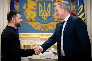 Во время встречи Дрисколла с Зеленским в Киеве Украине был озвучен ультиматум, писали СМИ