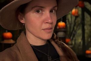 Безуглая официально не замужем