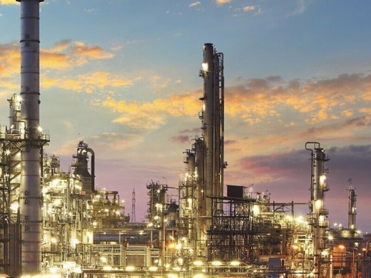 Новокуйбышевский нефтезавод снова атаковали дроны