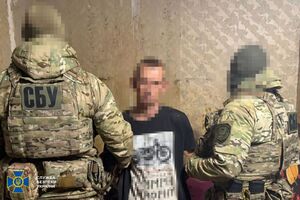 Российские спецслужбы планировали передать фигуранту самодельную бомбу через FPV-дрон для подготовки теракта, сообщила СБУ