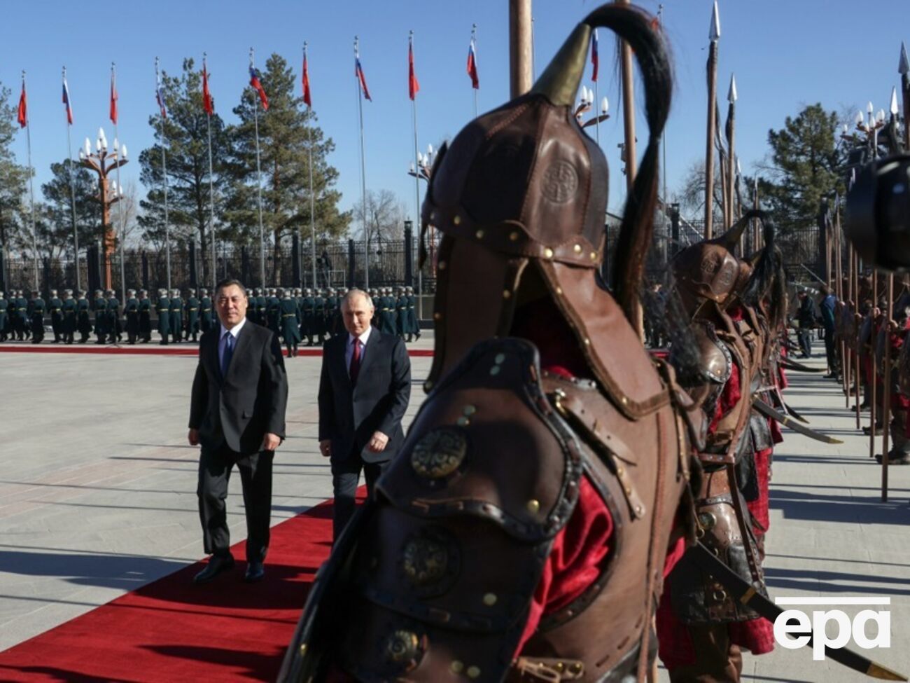 У Киргизстані Путін перебуває із 25 листопада