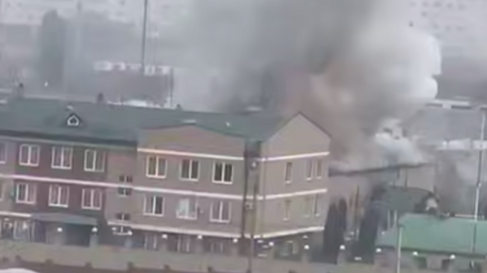 СМИ сообщили о взрывах в двух районах Грозного: Байсангуровском и Шатойском