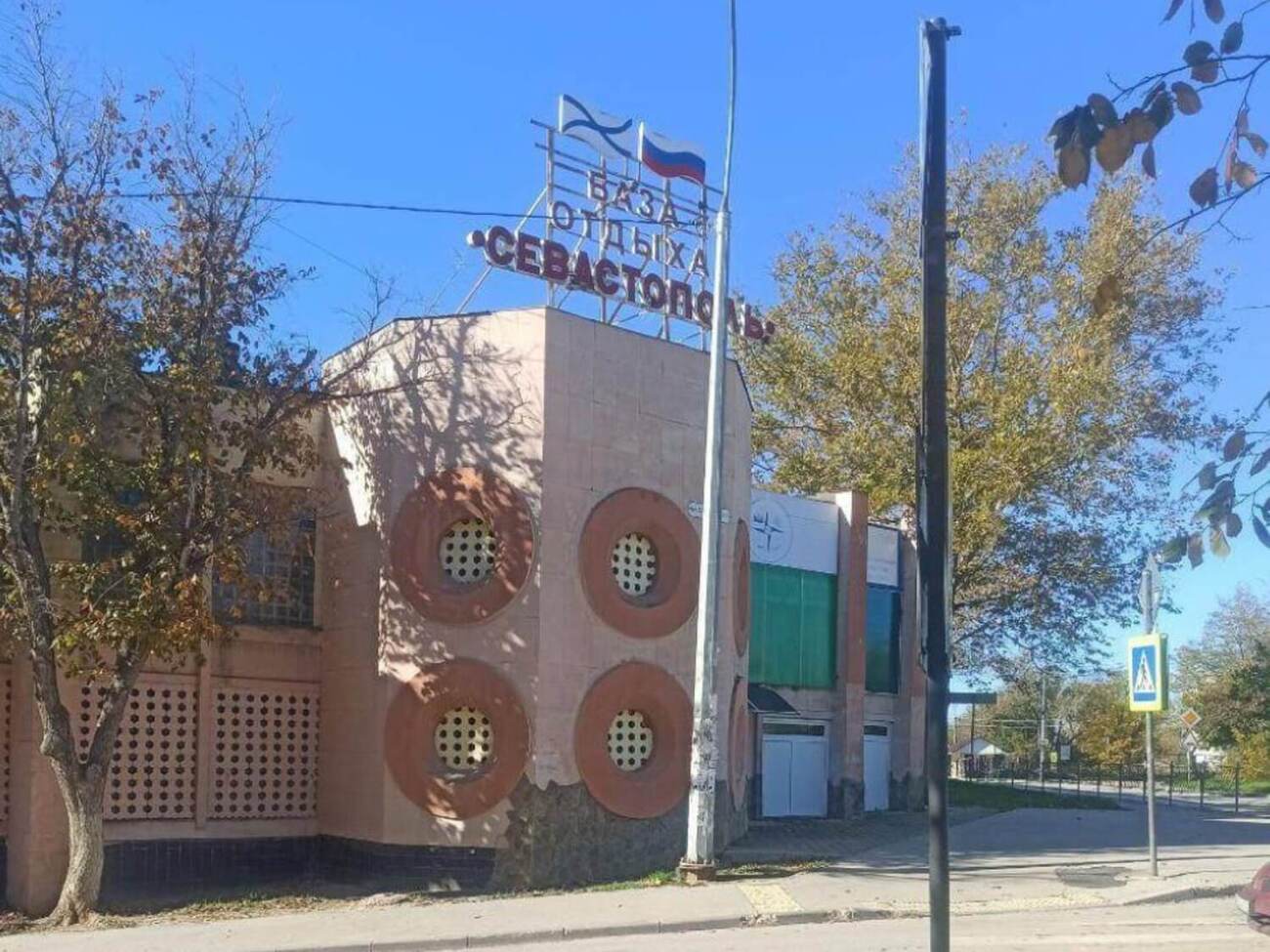 Атеш: Окупанти в паніці шукають будь-які способи сховати основні вузли управління армії РФ