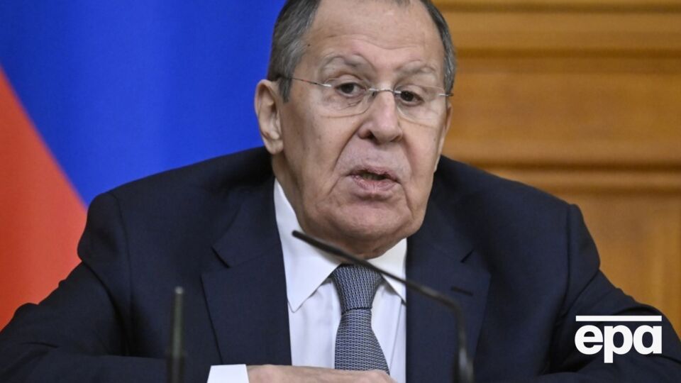 Лавров не в опале, утверждает Путин