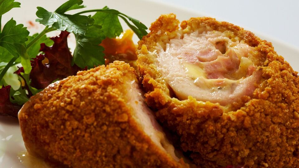 Котлеты внутри содержат сыр