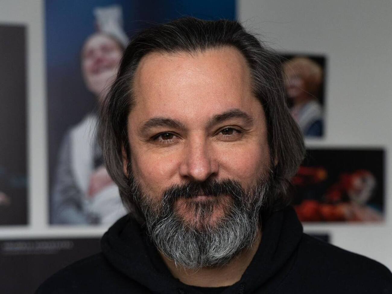 Жена Билоуса в шутку назвала дело против мужа "кармой", поскольку он, будучи студентом, писал жалобу на преподавателя