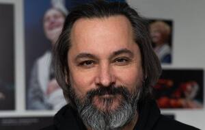 Жена Билоуса в шутку назвала дело против мужа "кармой", поскольку он, будучи студентом, писал жалобу на преподавателя