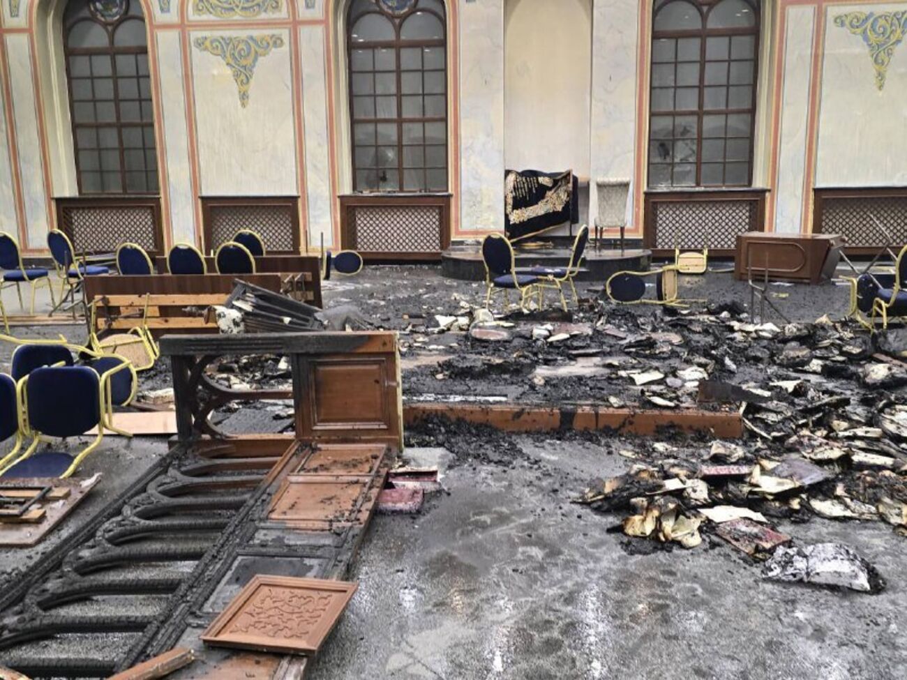 Здание является одной из хасидских святынь