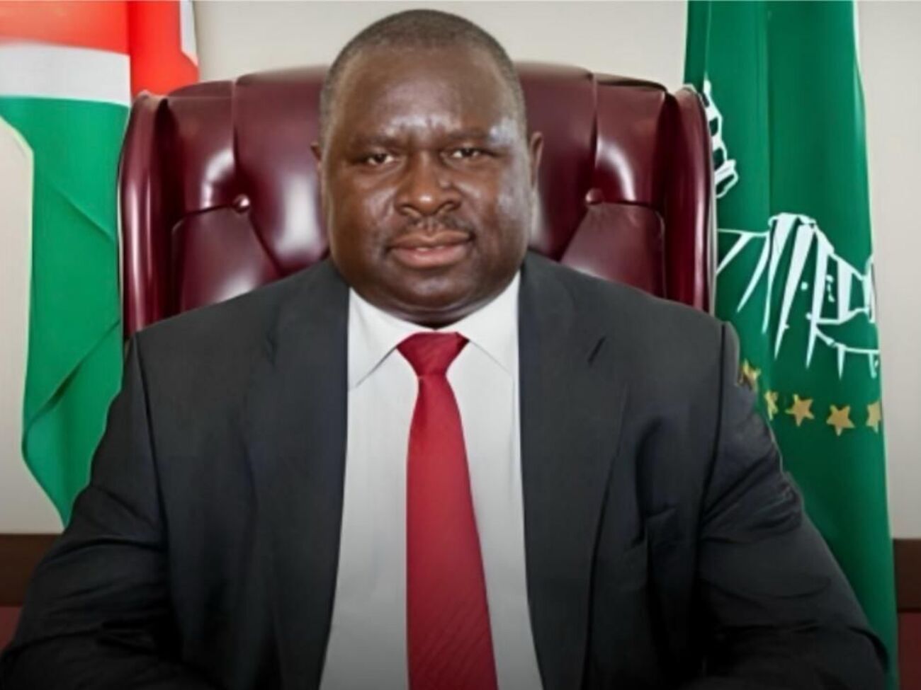 Адольф Уунона убрал из своего имени слово "Гитлер"