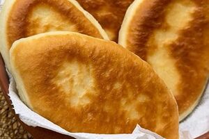 Пирожки нужно жарить на среднем огне