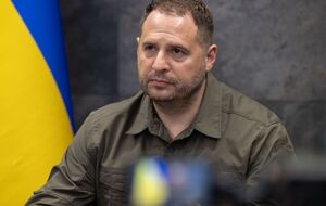 Утром 28 ноября Ермак сообщал, что НАБУ проводит у него дома обыски