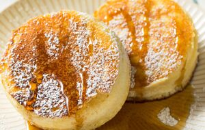 Кулинар предлагает жарить японские панкейки на холодной сковороде