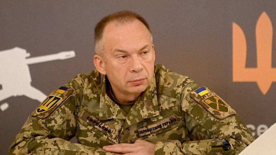 На підступах до Куп'янська ЗСУ утримують рубежі й посилюють вогневий вплив на росіян, розповів Сирський