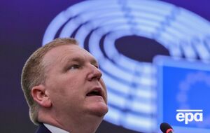 Макграт подчеркнул, что "одинаковые стандарты применяются ко всем странам-кандидатам"