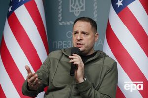 И республиканцы, и демократы недовольны жестким стилем Ермака и его наставническим способом ведения переговоров