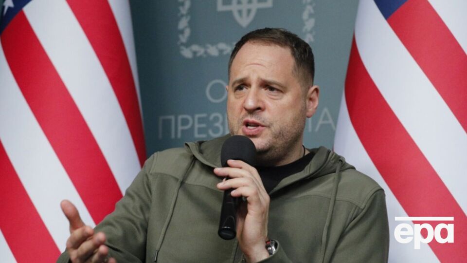 И республиканцы, и демократы недовольны жестким стилем Ермака и его наставническим способом ведения переговоров
