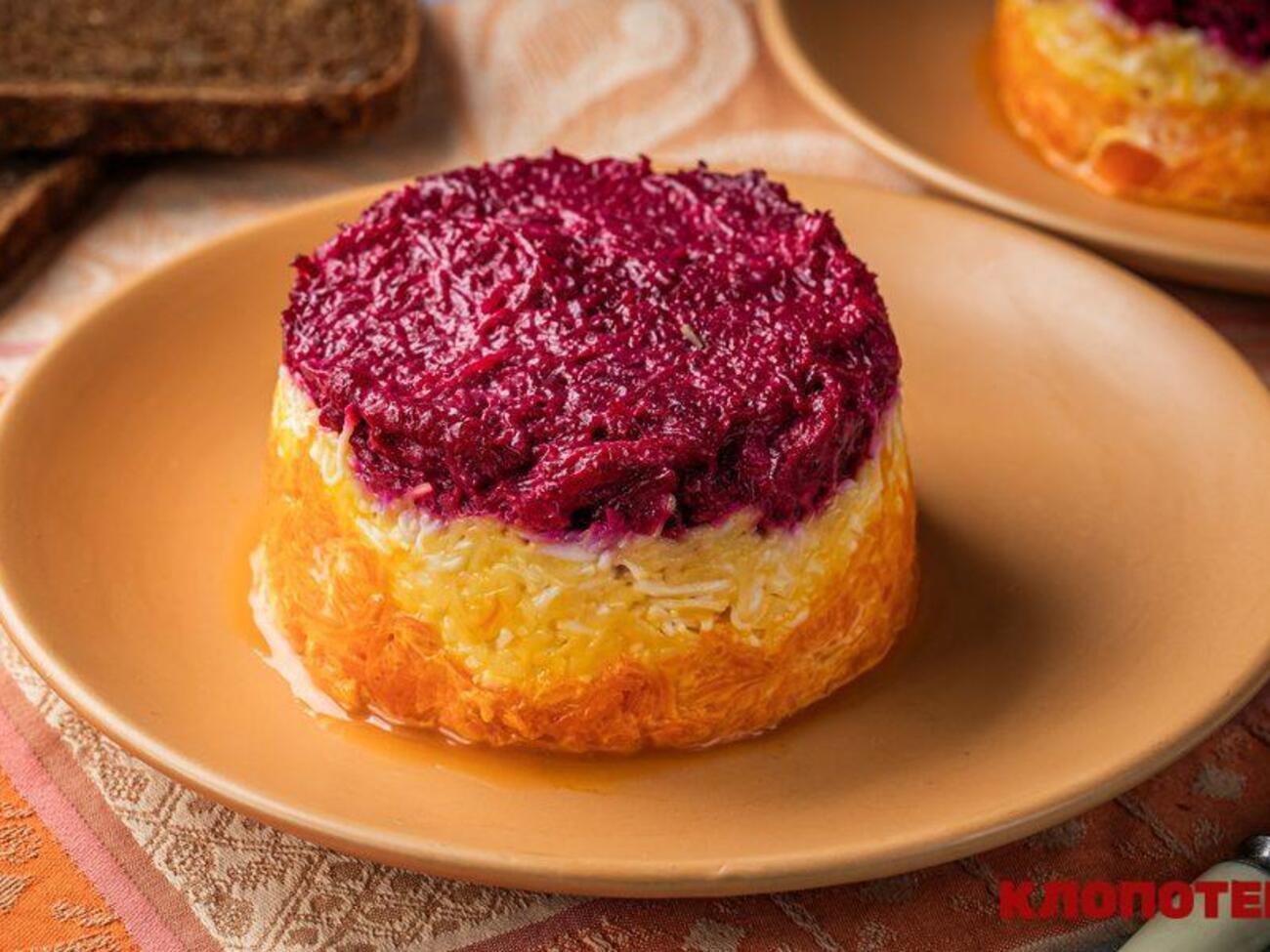 Салат має дуже привабливий вигляд