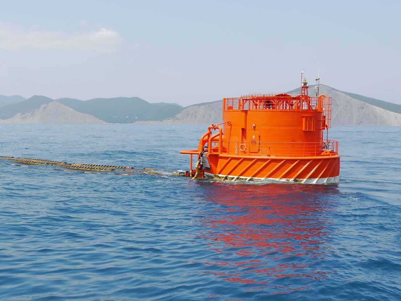 Дроны ударили по выносному причальному устройству терминала
