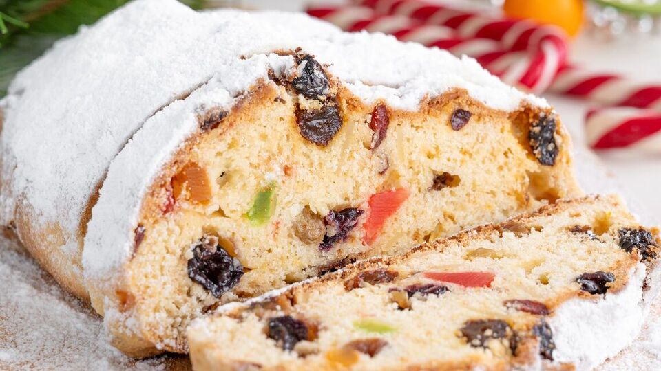 Зберігайте штолени в прохолодному місці, загорнувши в пергаментний папір