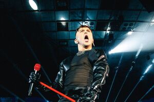 Пивоваров: Конечно, как каждый человек, пришедший в этот мир, должен быть благодарен вселенной