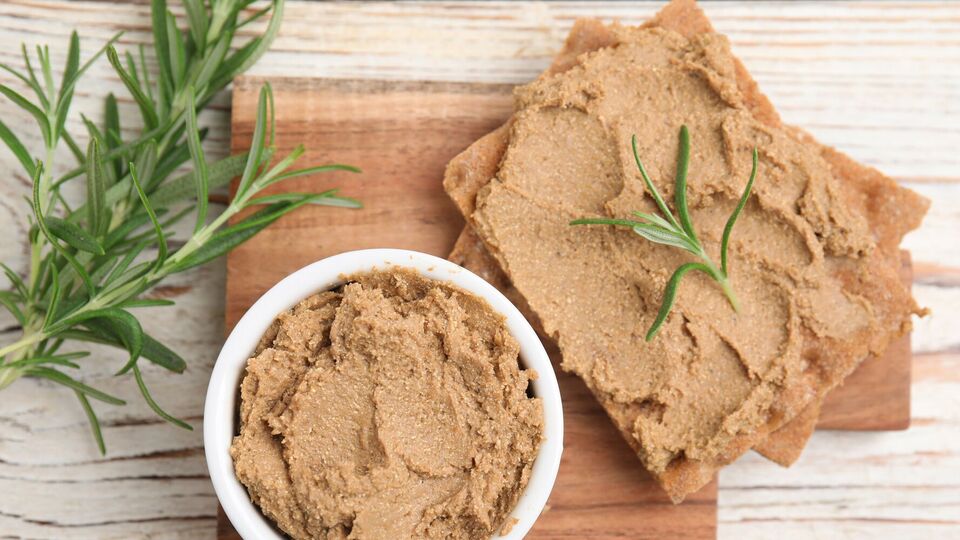 Такой паштет едят даже дети