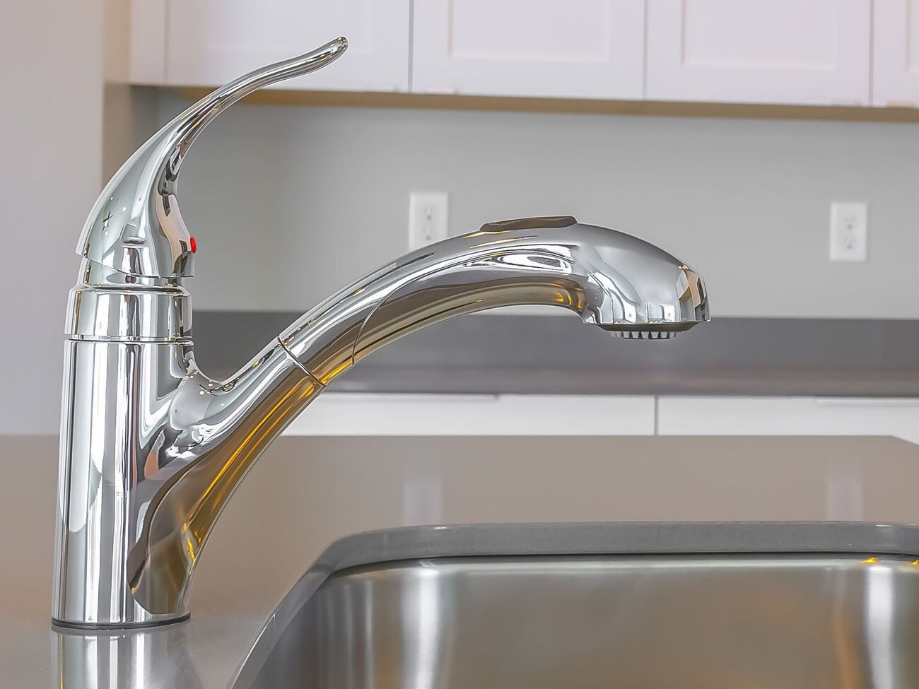 Кран будет сиять долго